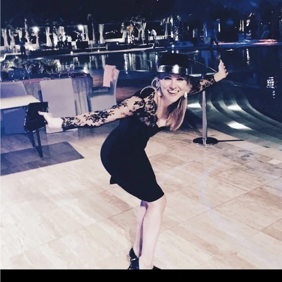 Monique Lhuillier Collection Lace Dress - Picture 3 of 8